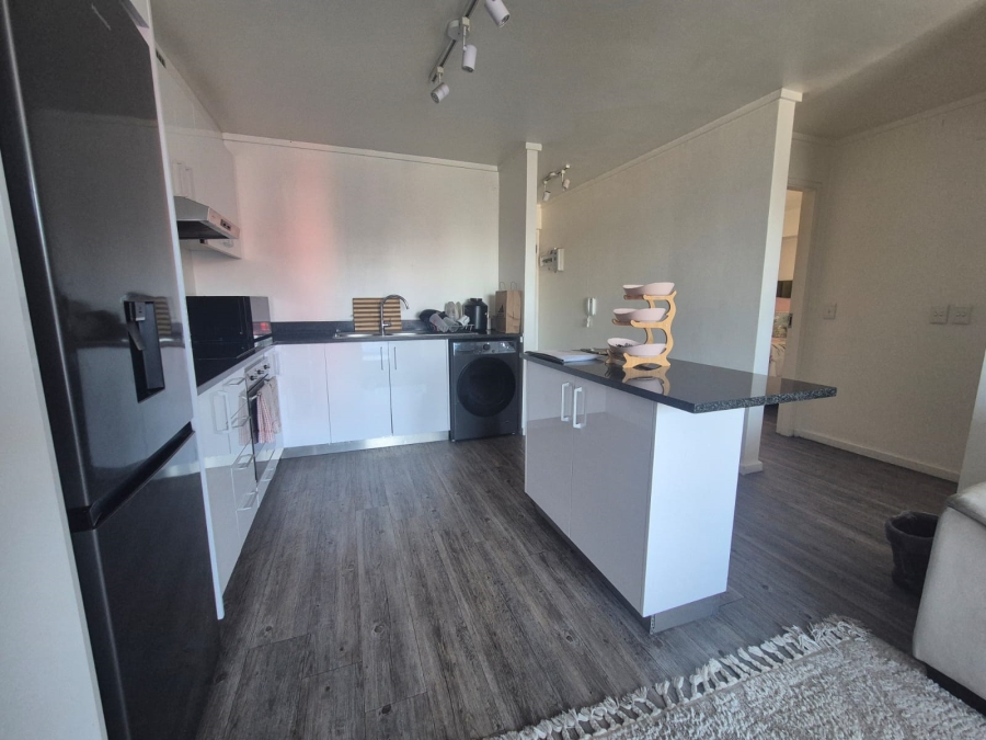 To Let 2 Bedroom Property for Rent in Zonnebloem Western Cape